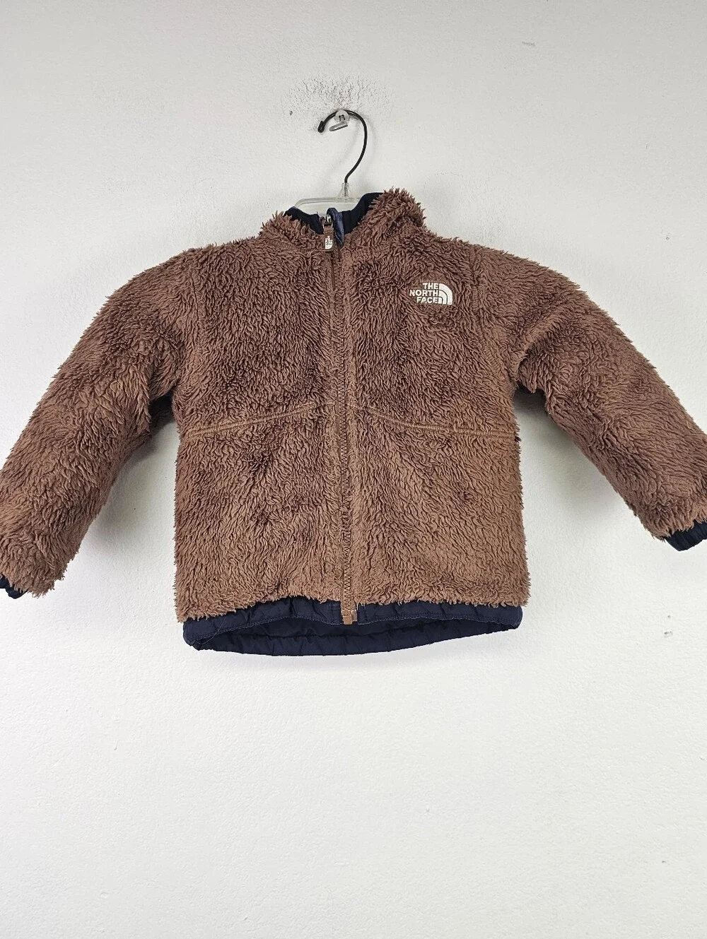 The North Face Toddler Puffer Jacket  Navy Camo Hood Reversible Sherpa  Sz 3T